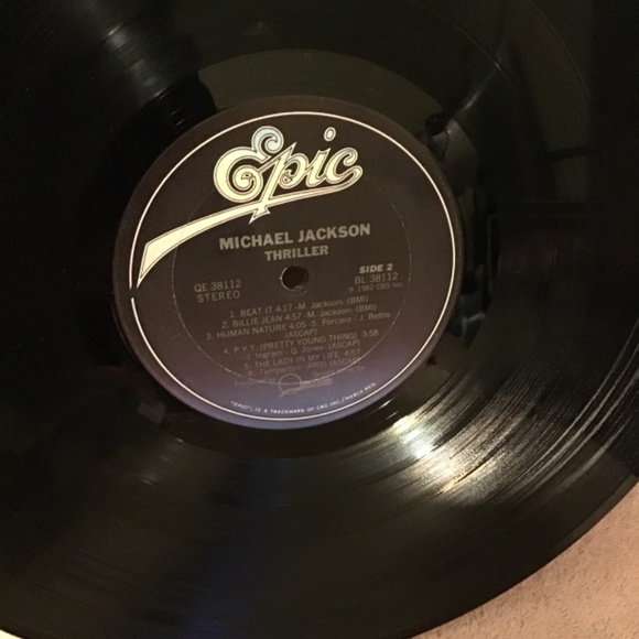 Epic Record, #1 record ever Sold, MICHAEL JACKSON ‘S THRILLER, original , 1982 - Picture 5 of 8